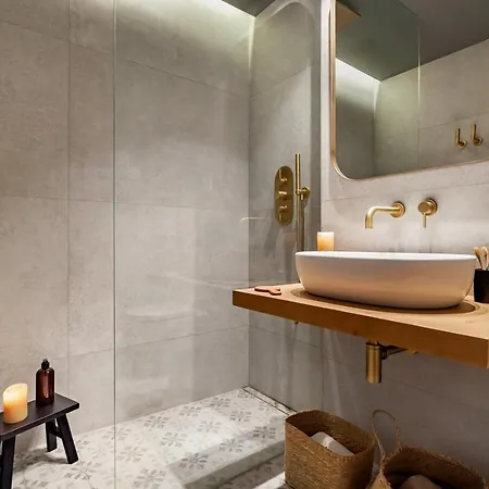 Oetune - 2 Bedrooms And Office In Gracia